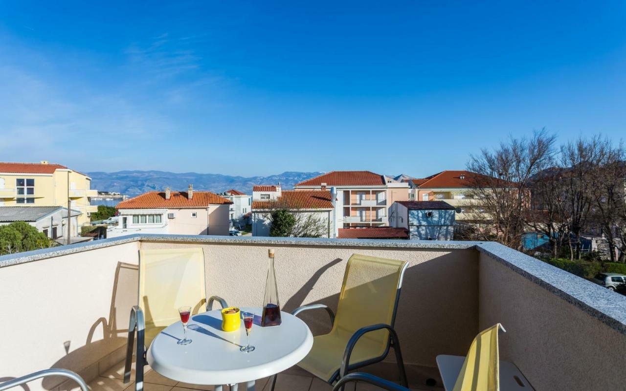 Tinka Baška Exterior foto